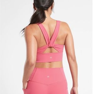 Athleta Warrior Longline Twist Bra in Pink Dragonfruit Size Small Petite A-C